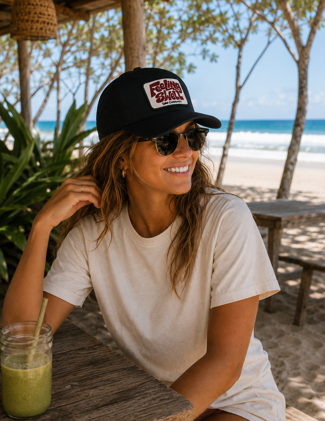 Feeling Swell Logo Badge Flex Fit Cap in Black